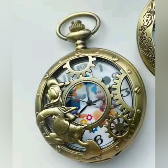 New Donald Duck beautiful pocket watch